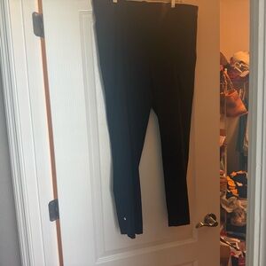 Chico's Classic Black Cropped Pants